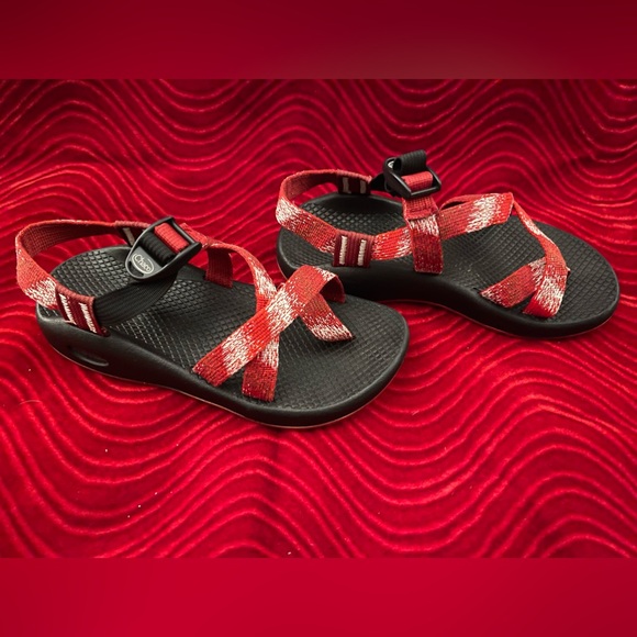 Chaco Z2 Yampa Sandals in Rouge Red Women's 6 1/2 - Picture 3 of 5